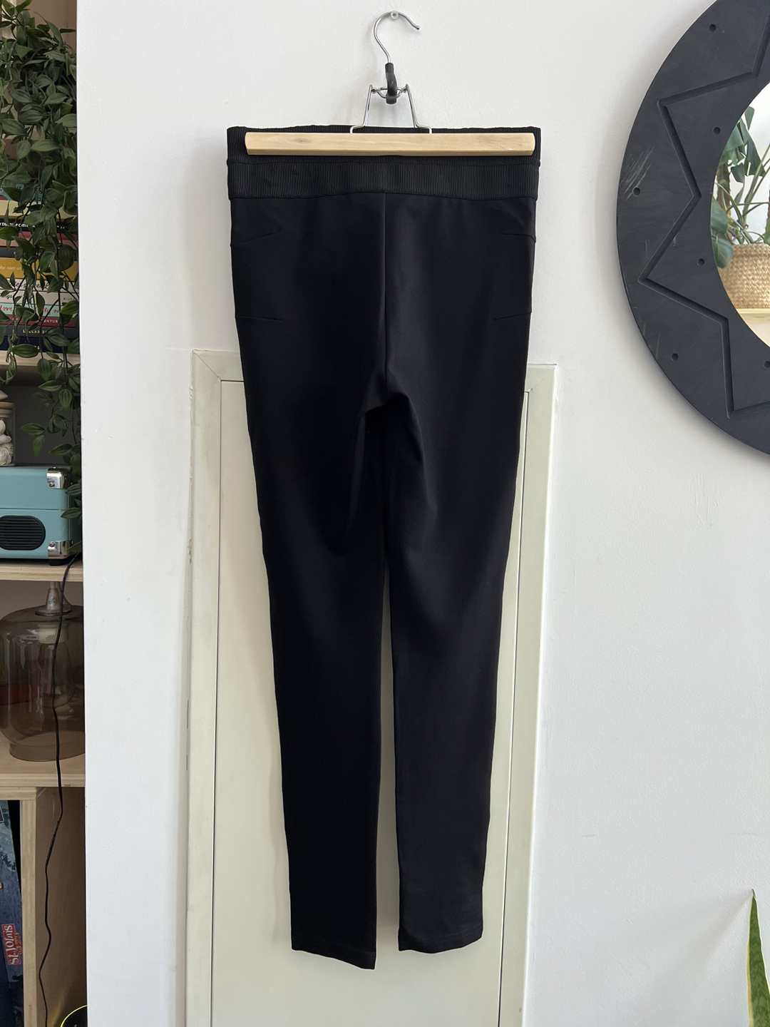 ZARA LEGGINGS W/ RIBBED KNEES image indicator(2)