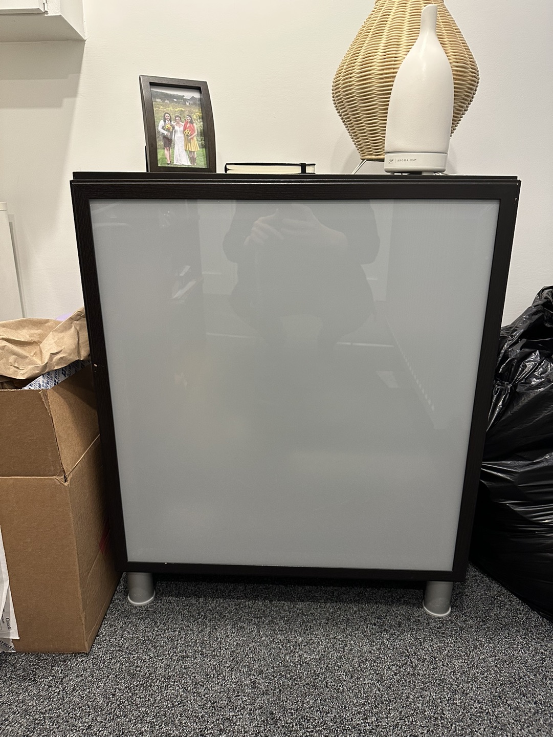 Storage cabinet