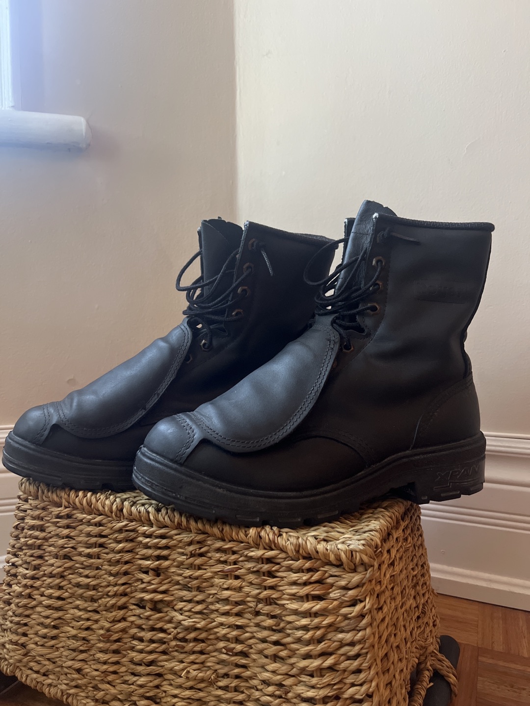 Royer XPAN real flex construction boots