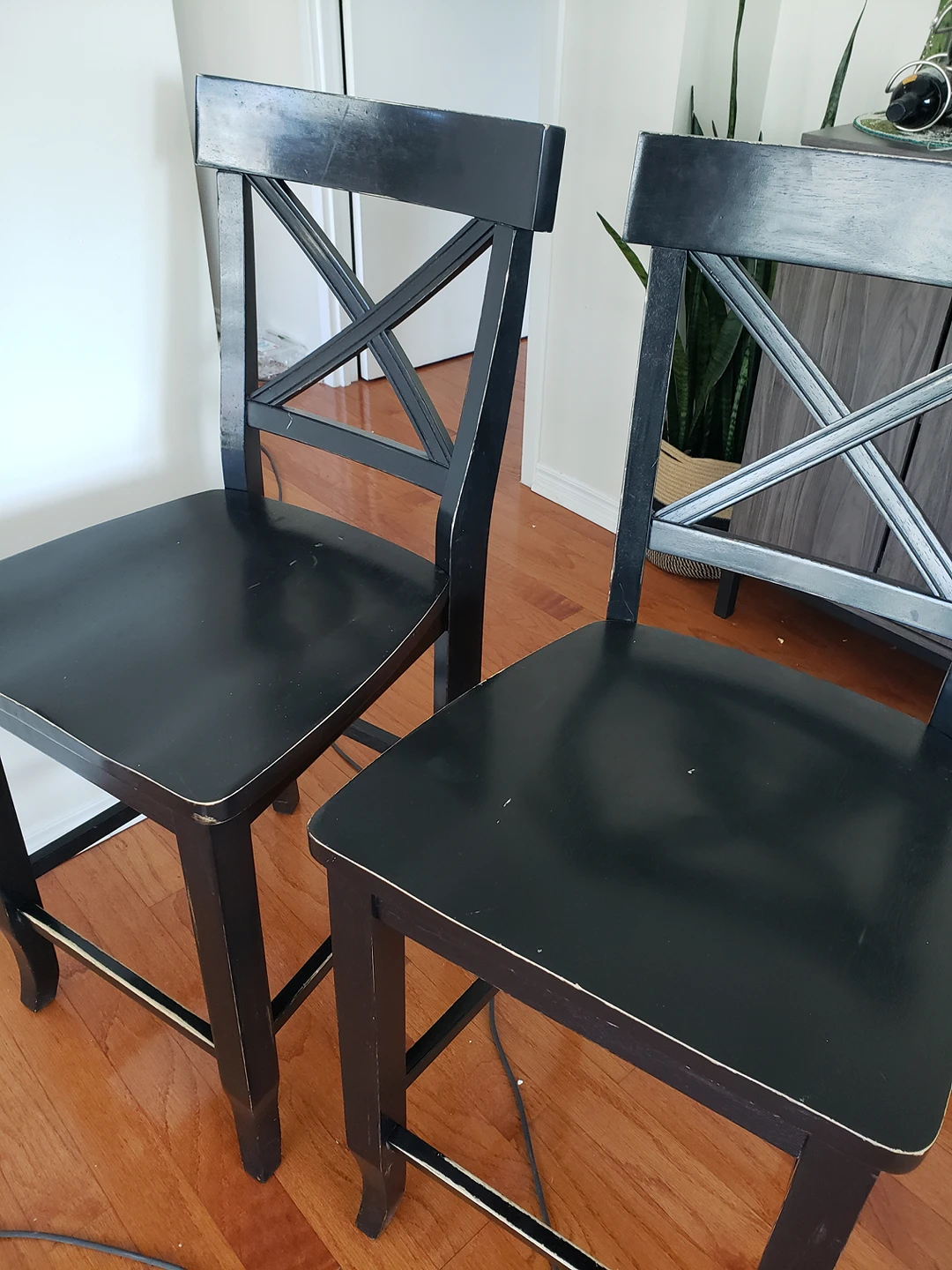2 Bar Chairs