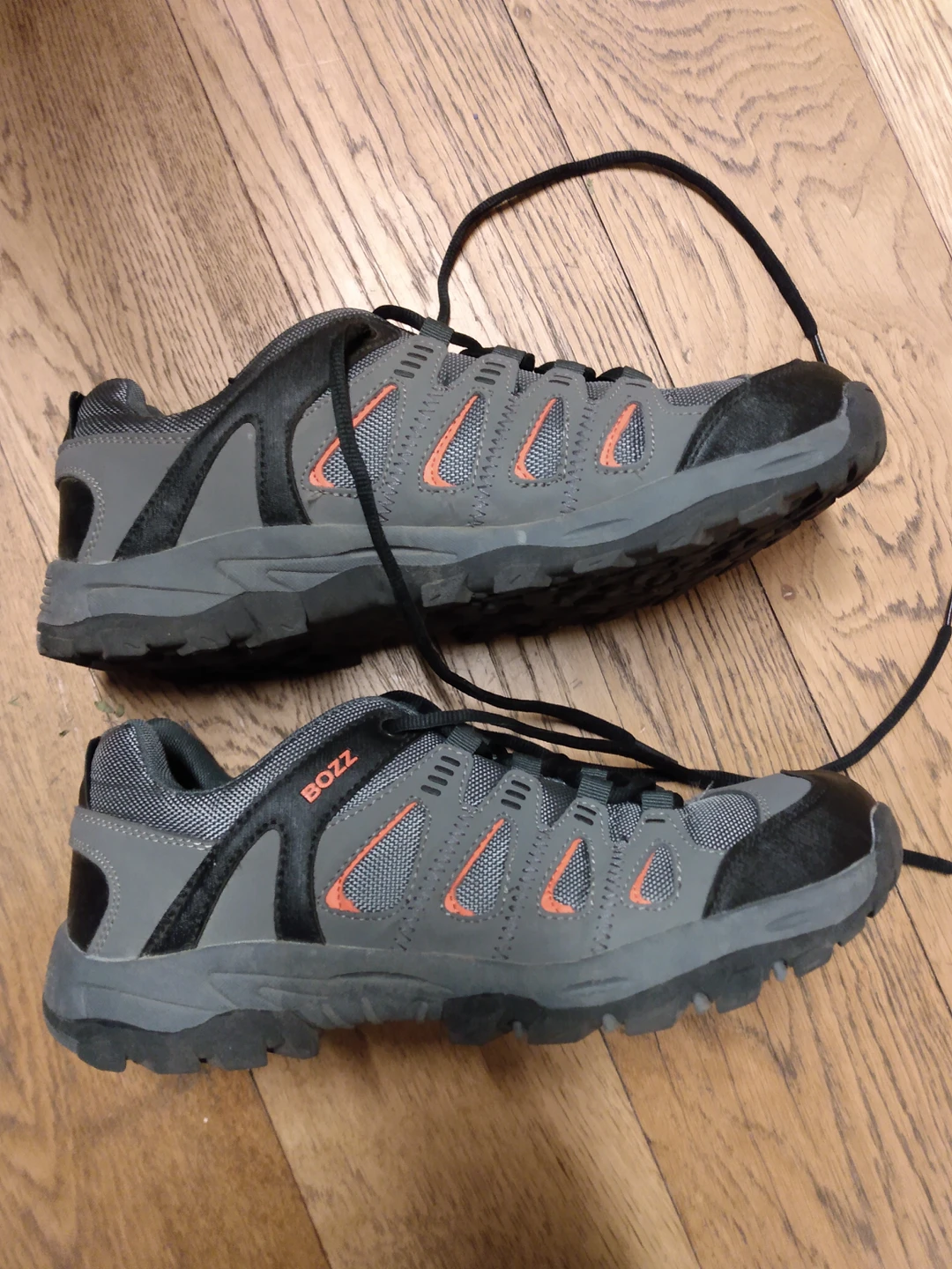 men's hiking shoes image indicator(2)