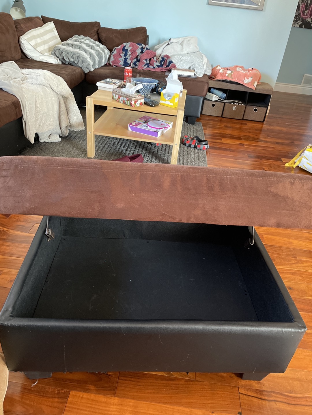 Storage ottoman #freecycle thumbnail