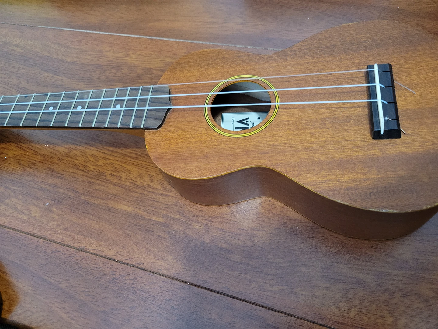 OHANA UKULELE (READ DESCRIPTION) image indicator(4)
