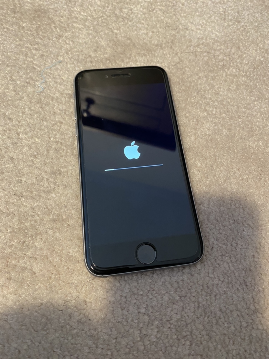 iPhone 6 16GB - Space Grey thumbnail