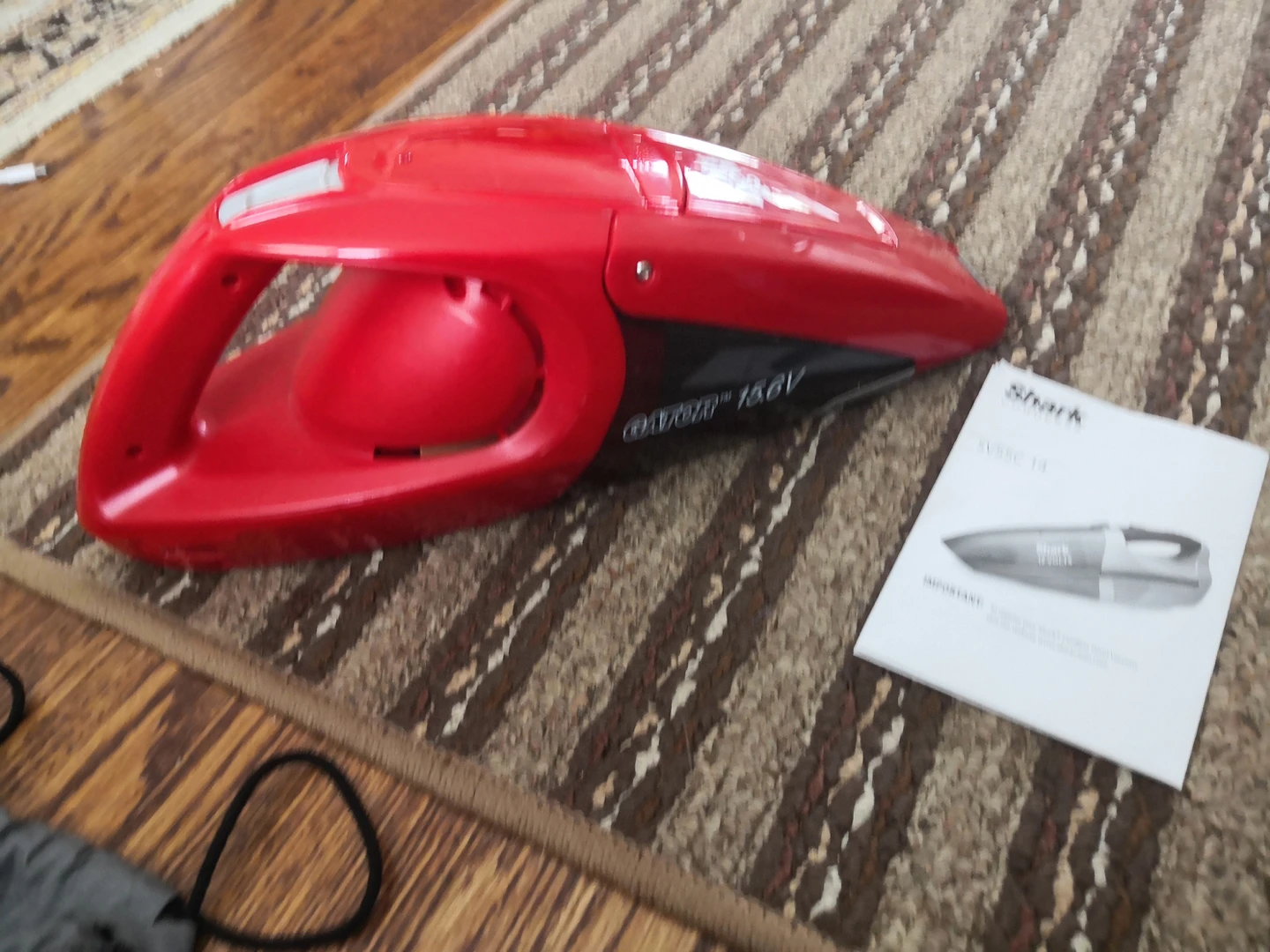 electric vacuum (no charger) free
