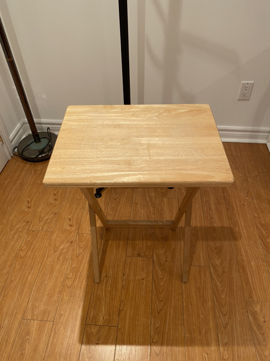 Folding wood table