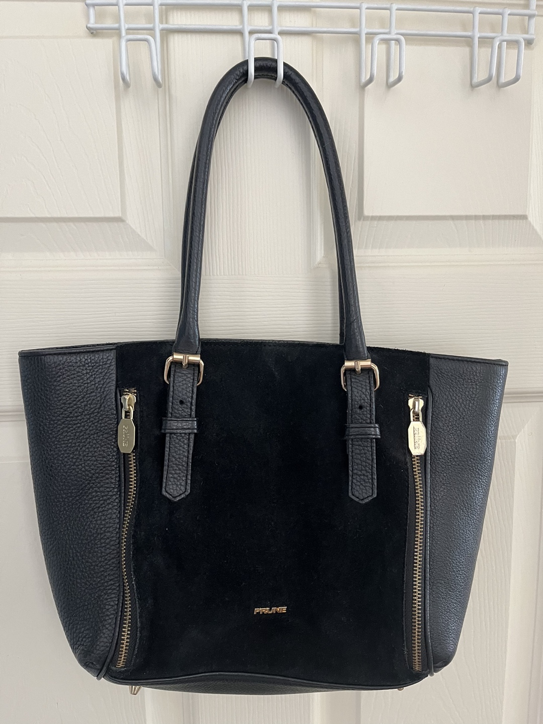 Black purse, Argentinian leather (Prüne)