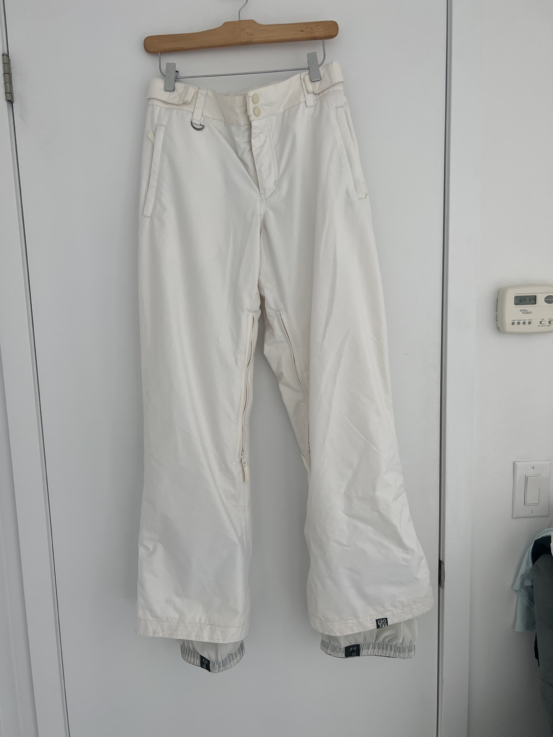 ROXY white ski/snowboard pants thumbnail