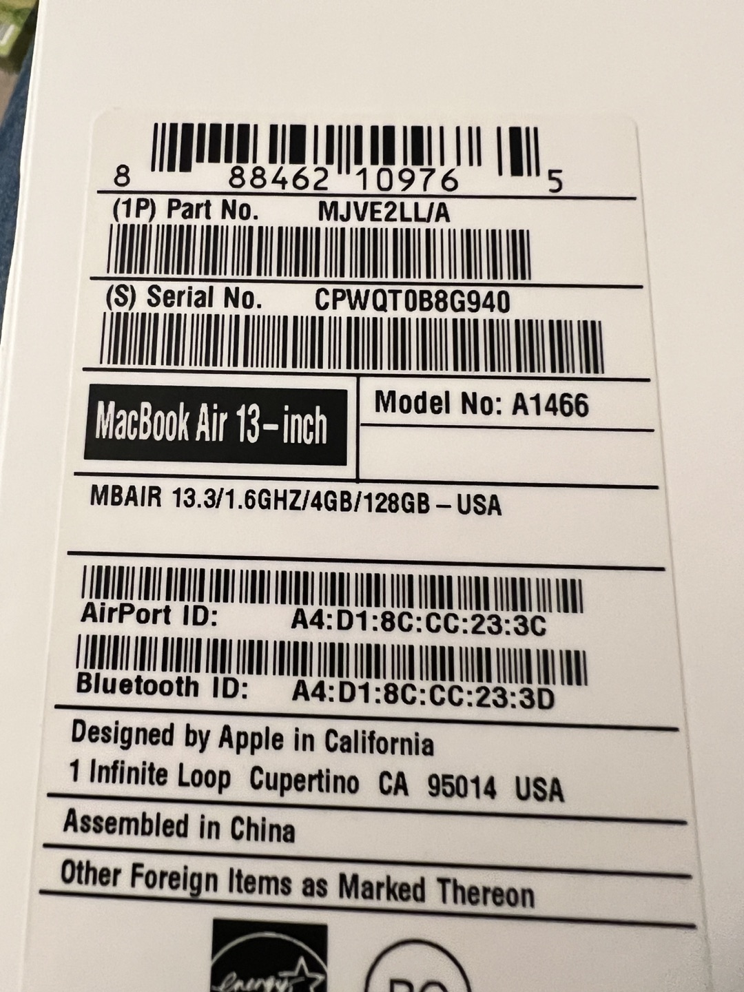Mac Book Air 2015 with original box image indicator(3)