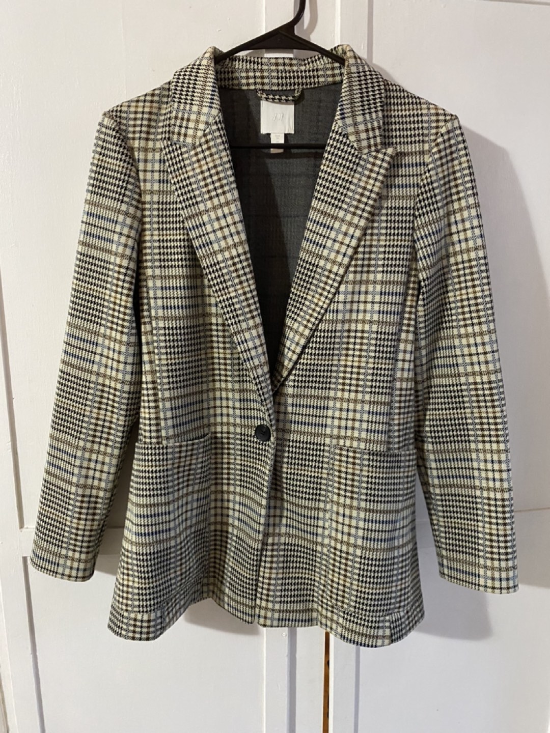 Women Jacket thumbnail