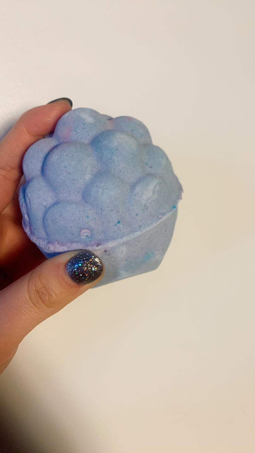 Lush - Blackberry bath bomb (unused)