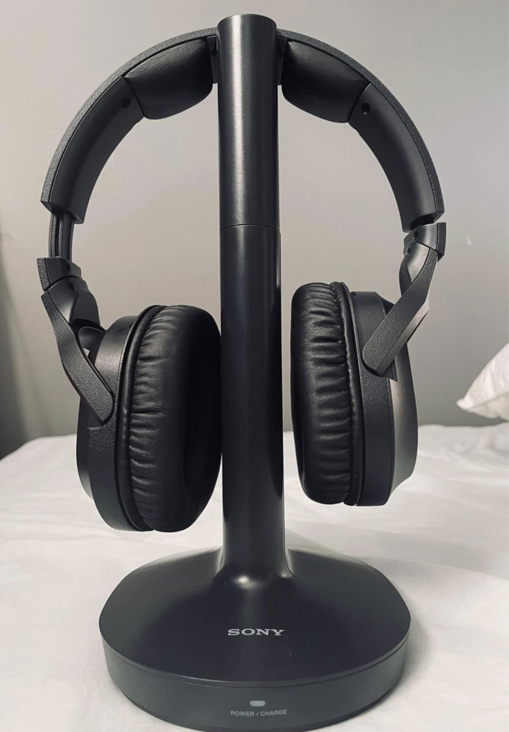 SONY
WIRELESS STEREO HEADPHONE SYSTEM
WH-RF400 thumbnail