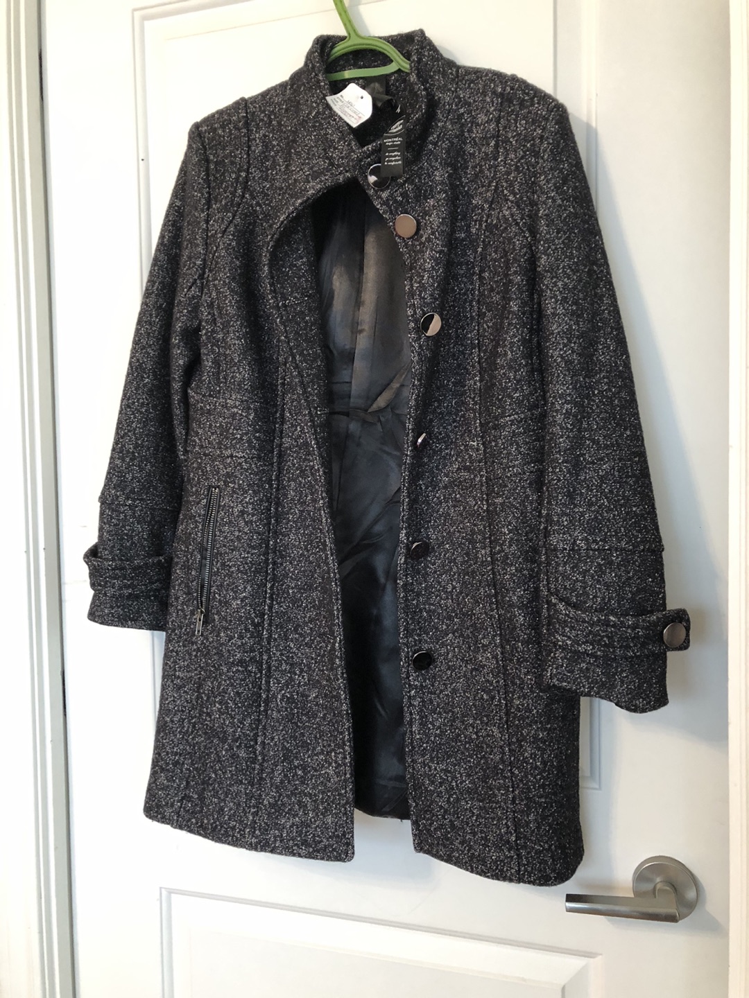 Brand New women Stylish Coat thumbnail