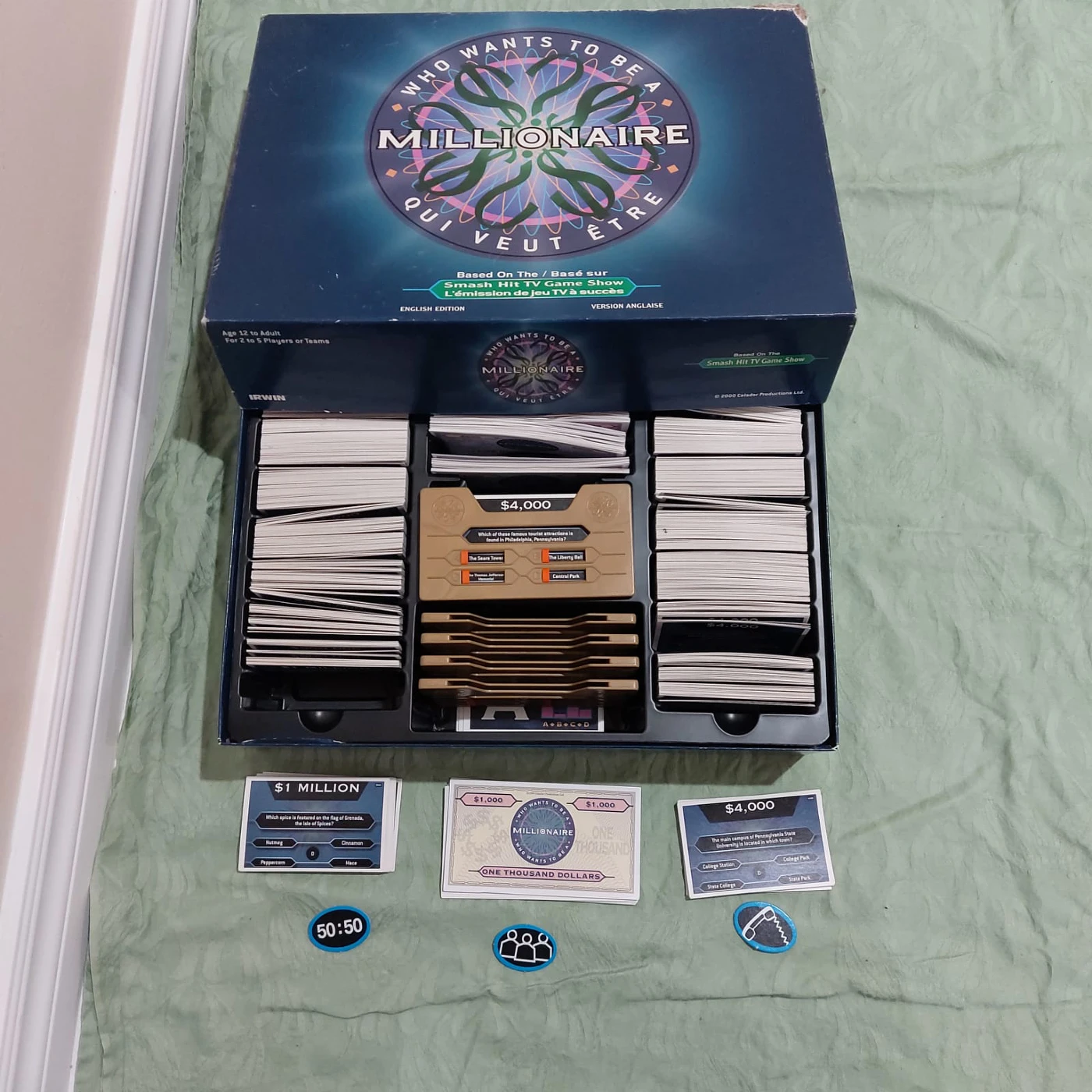 Who Wants to be a Millionaire Board Game image indicator(5)