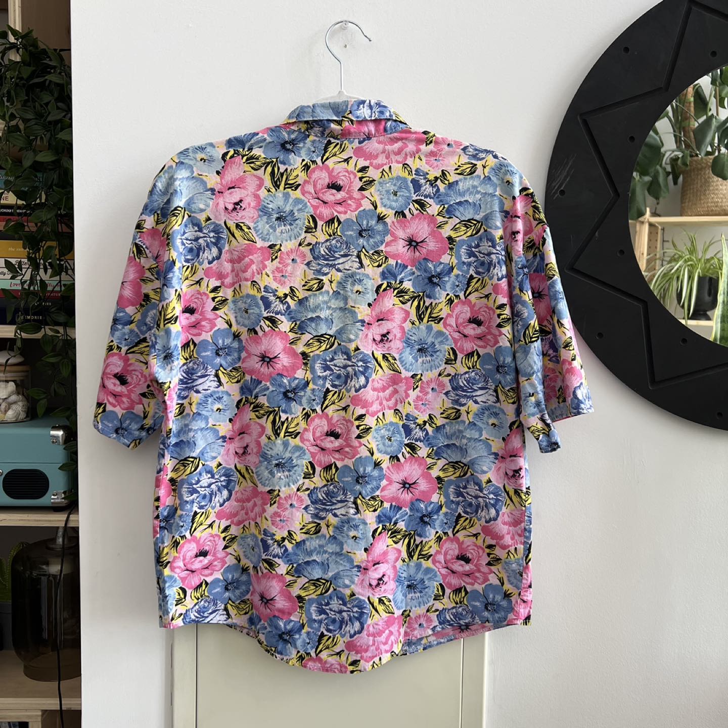 VINTAGE FLORAL RESORT TOP image indicator(2)