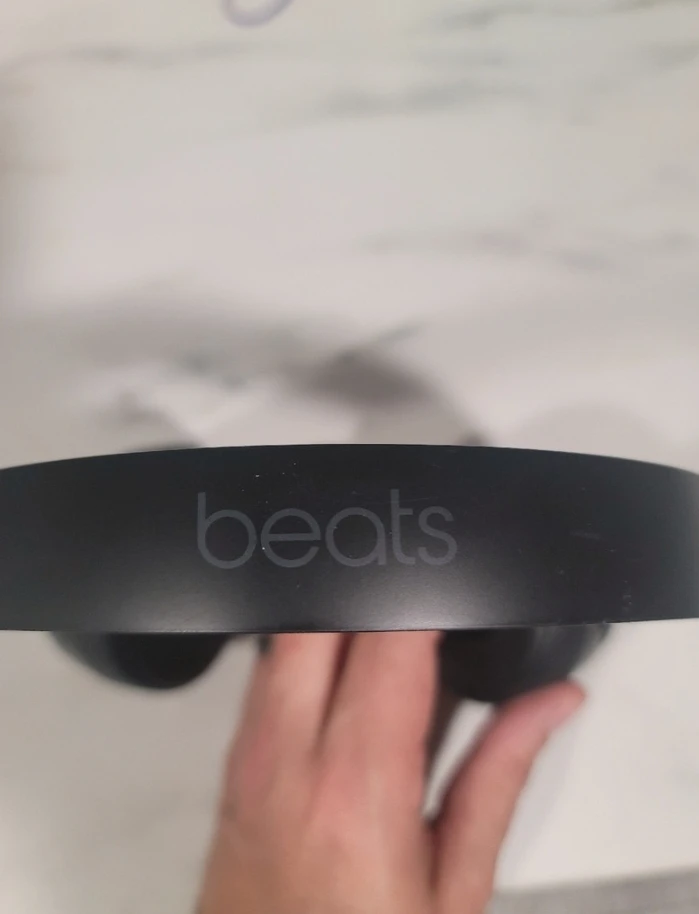 Beats Solo Pro headphones thumbnail