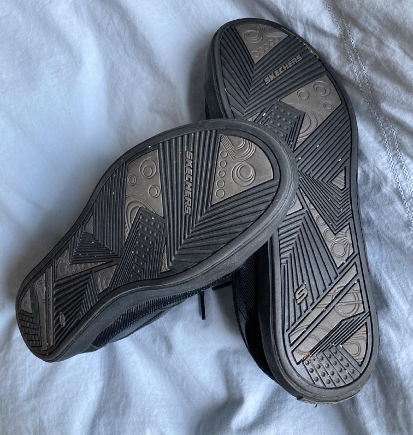Sketchers memory foam BLK leather casual shoes Men’s size 10 thumbnail