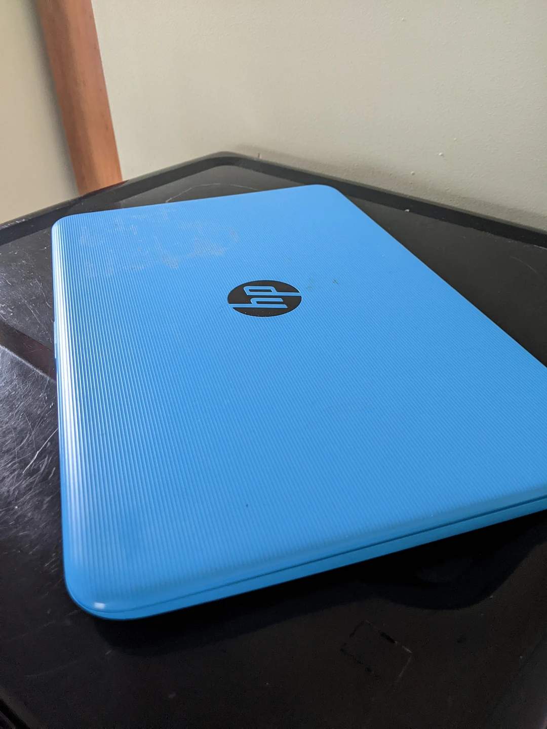 HP Laptop - photo 2