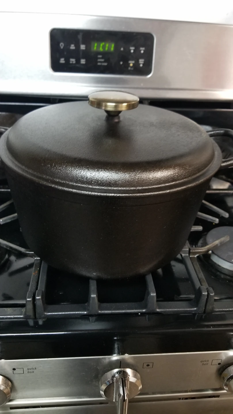 Cast Iron Dutch Oven thumbnail
