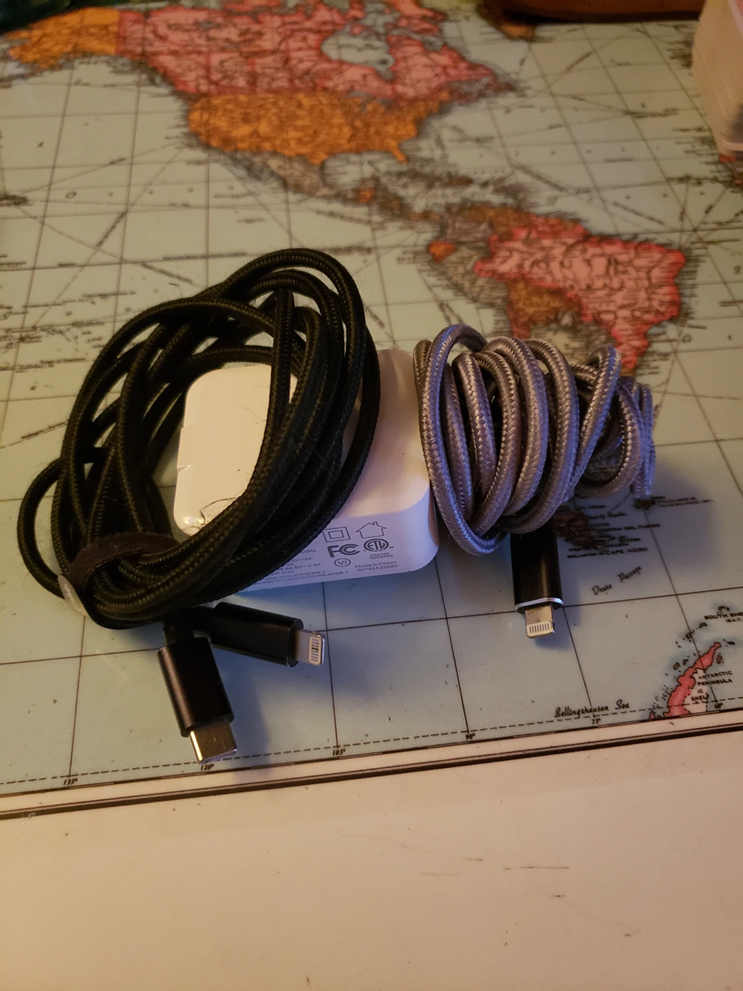IPHONE FAST CHARGER thumbnail