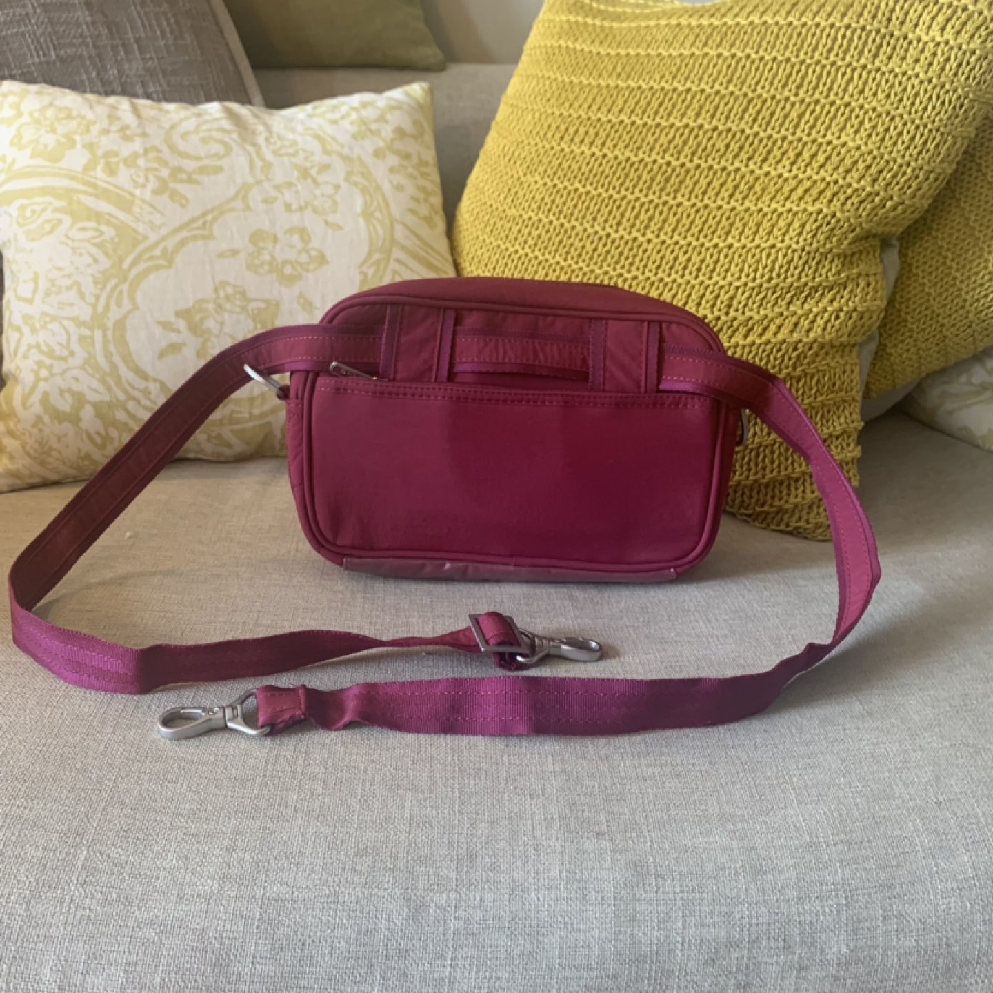New Lug Crossbody bag- Converts to fanny pack image indicator(3)