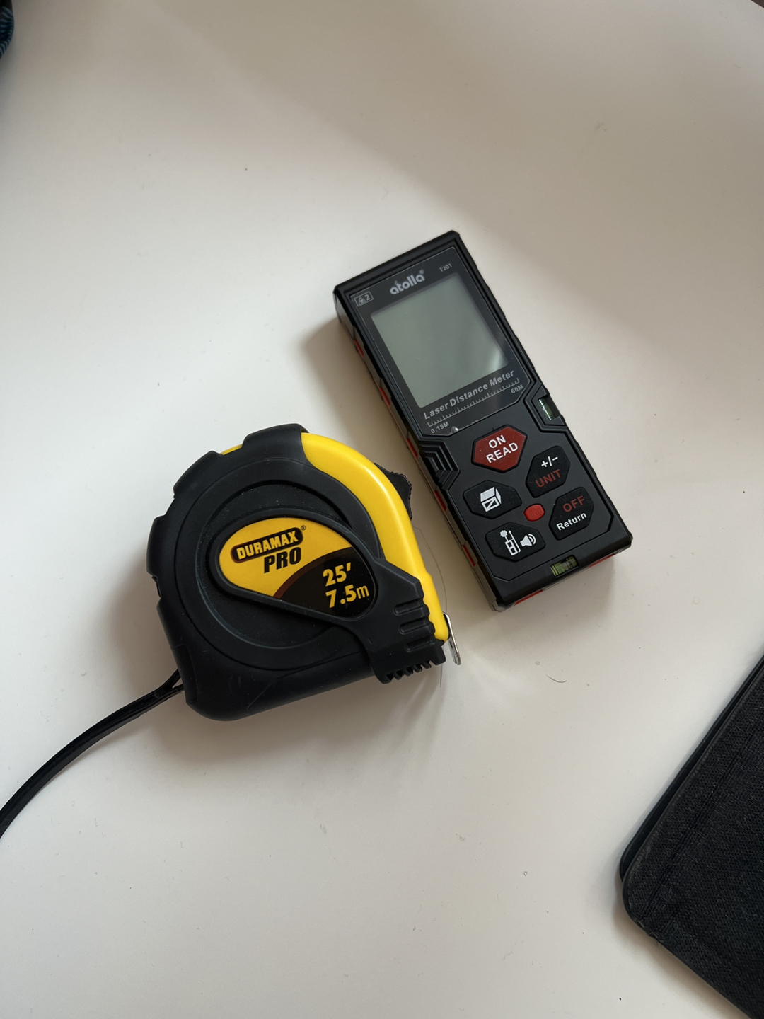 Lazer, measuring tape