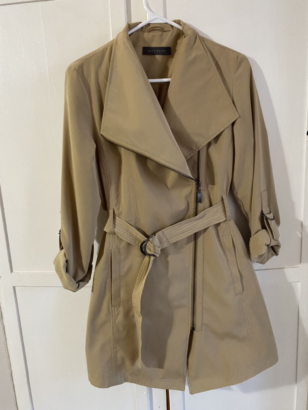 Trench coat thumbnail