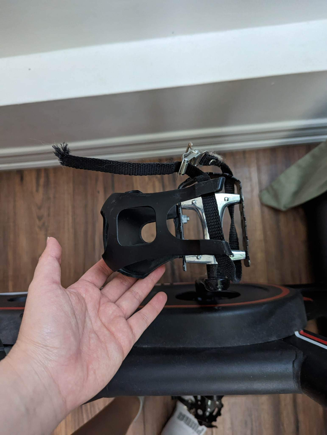 Indoor excercise bike magnetic braking system image indicator(4)