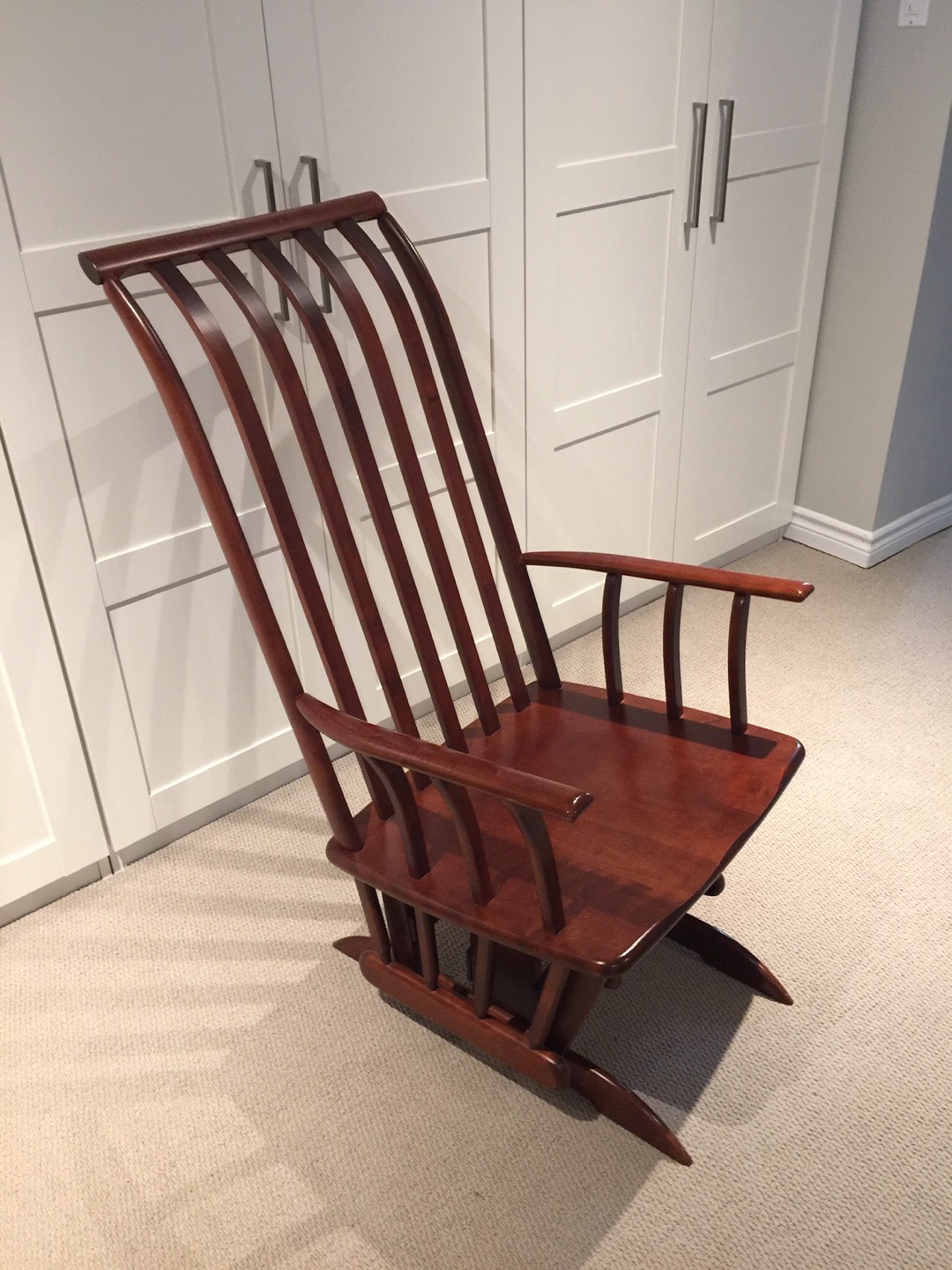 Solid wood Beautiful rocking chair - photo 3