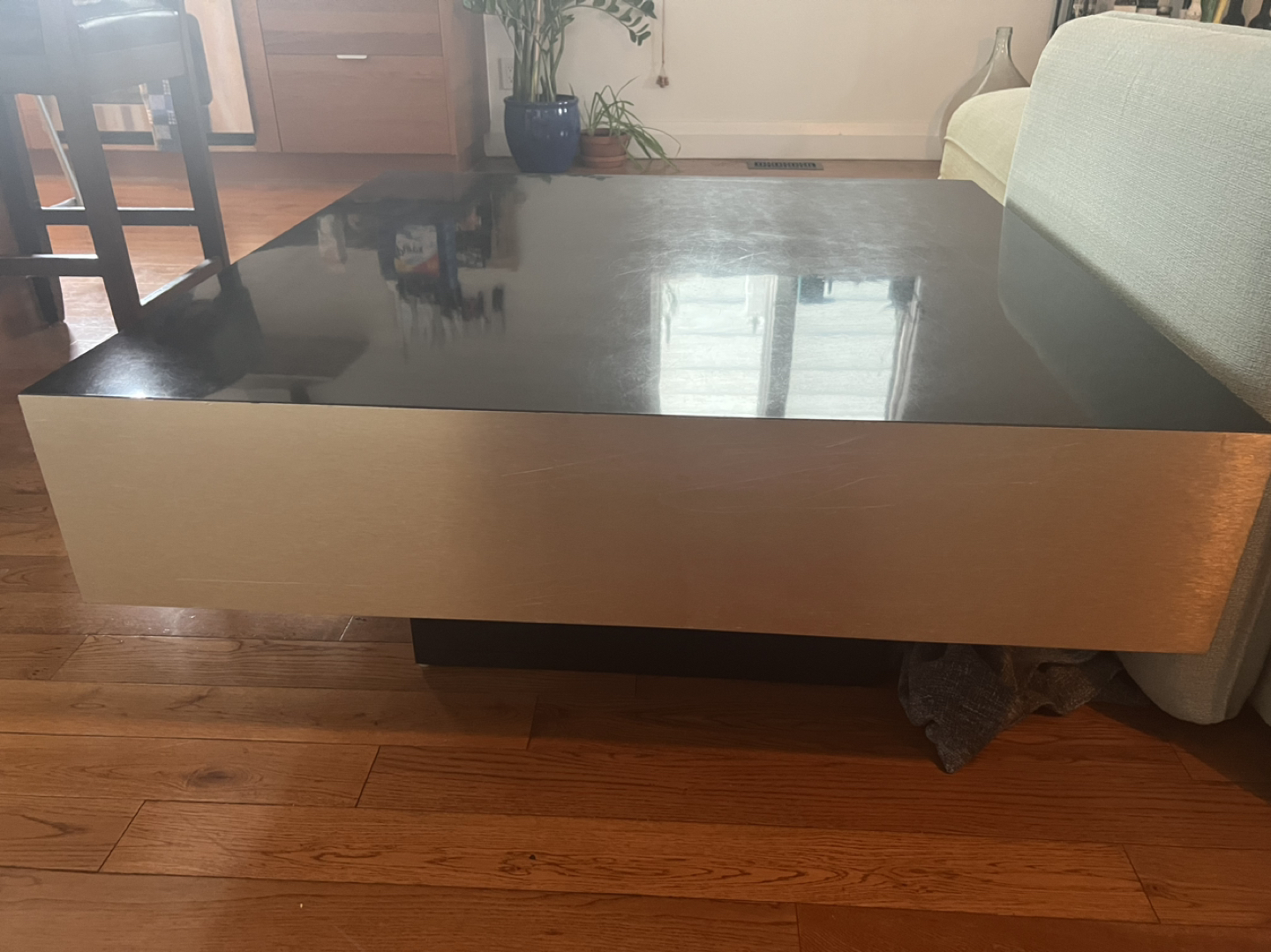 Black & Gold Coffee Table - photo 3