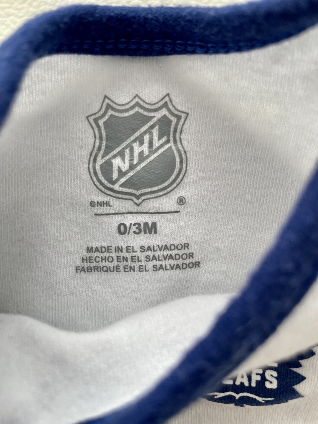 Maple Leafs onesies image indicator(2)