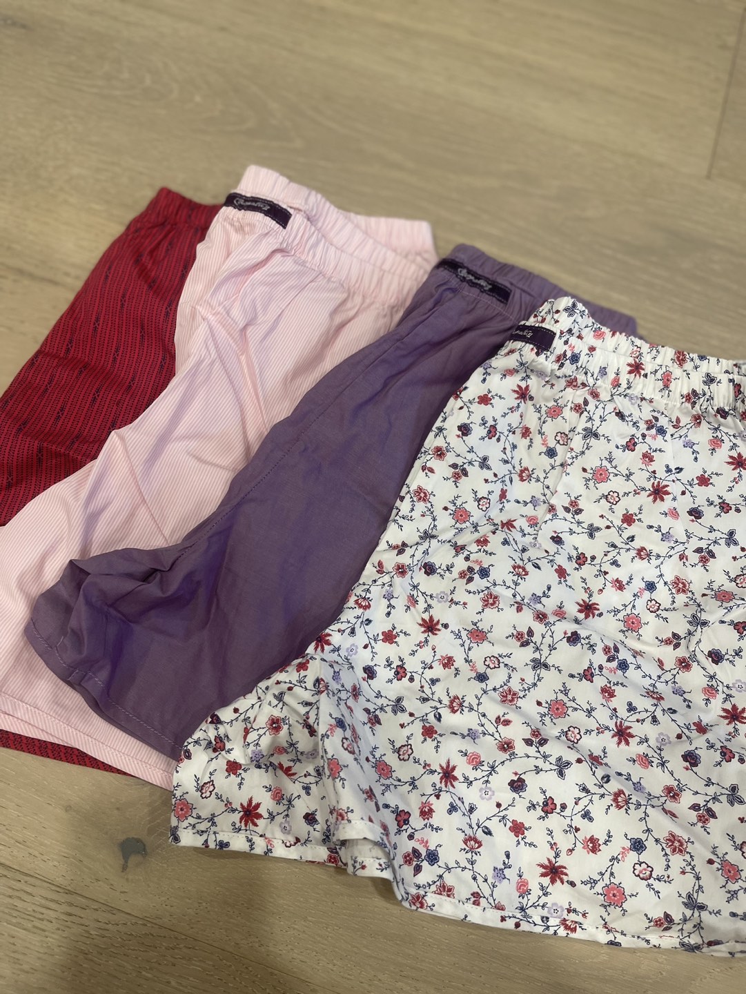 🏀 4 pairs of women boxer shorts! Moving sale thumbnail