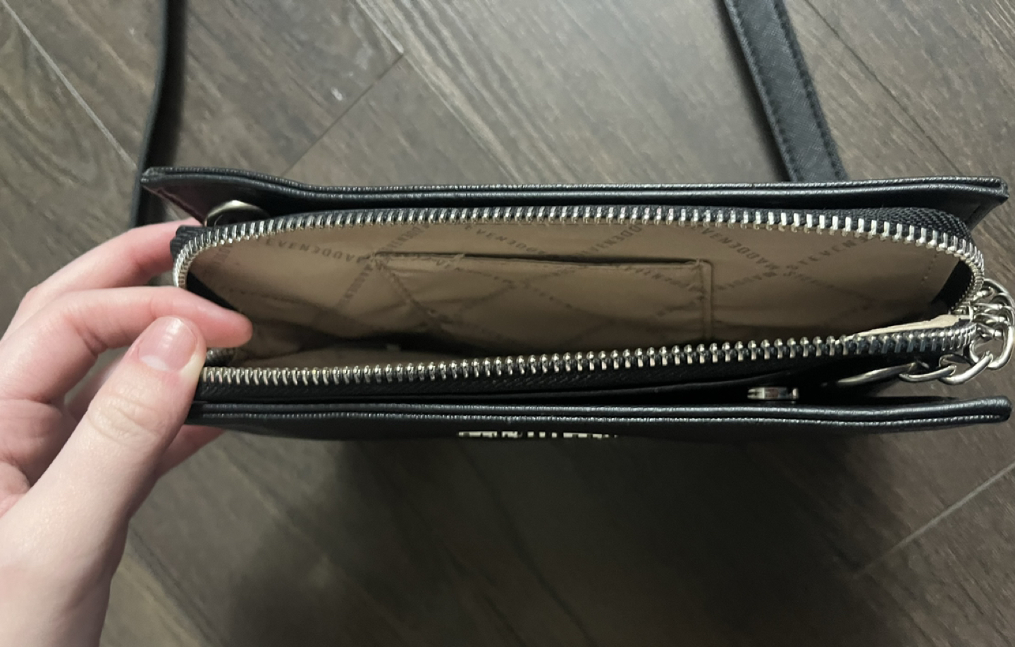 Steve Madden Crossbody purse image indicator(3)