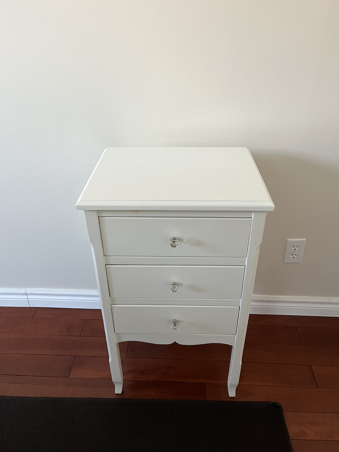 Solid wood white night stand 3 drawers - photo 3