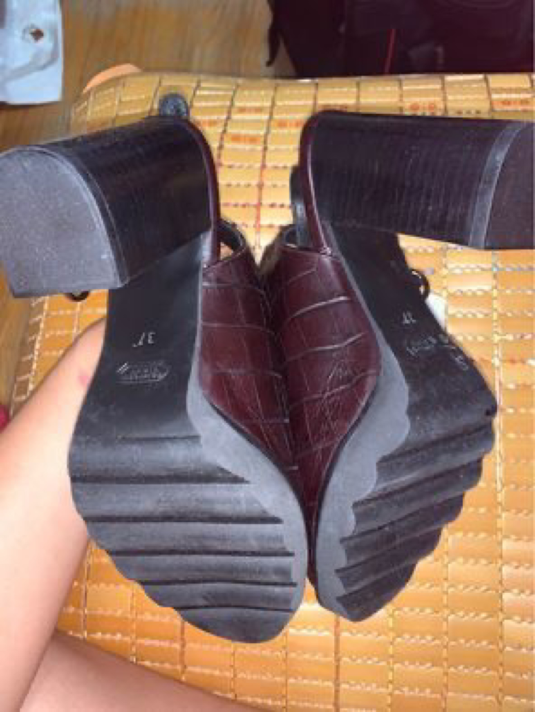 Heels 🏀 image indicator(4)