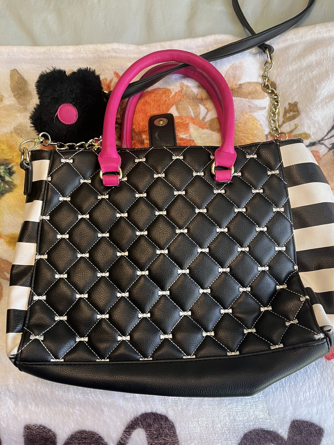 Betsey Johnson Handbag - photo 2