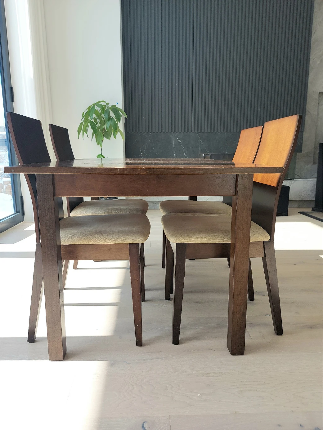 Dining table set with 4 chairs modern looking thumbnail