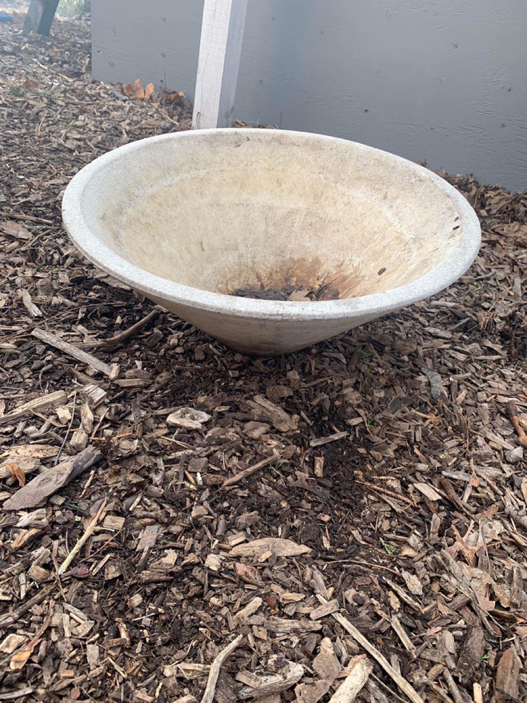 Two flower pots thumbnail