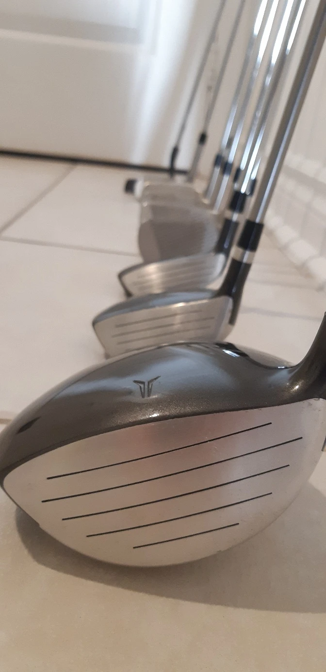 USED WILSON PROFILE Junior GOLF CLUB SET(2 AVAILABLE ) image indicator(4)