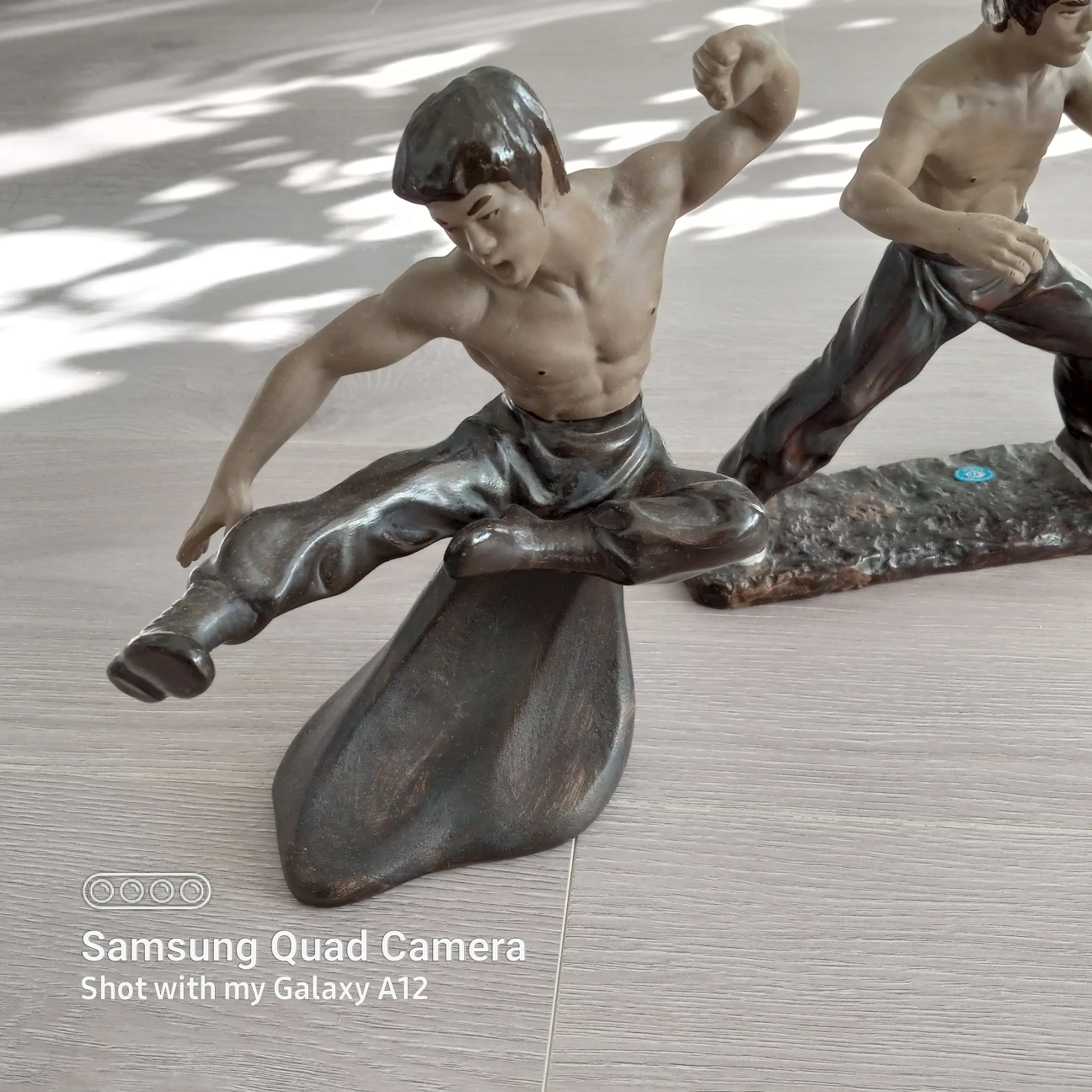 set of 4 Bruce Lee figurines sculptures image indicator(4)