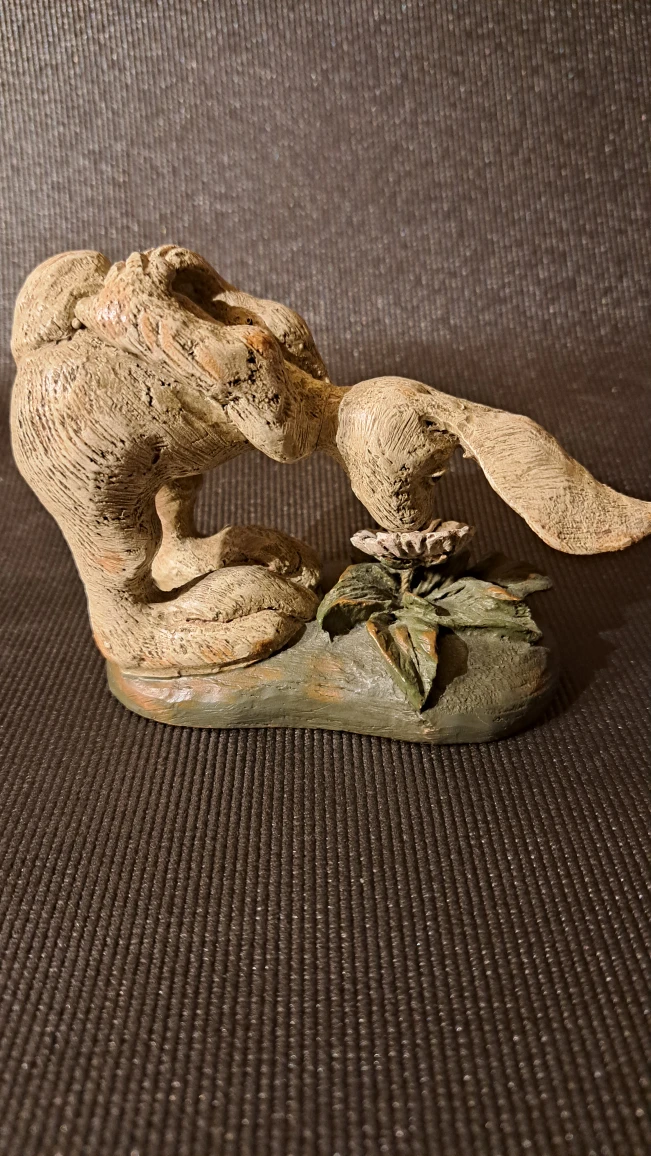American Chestnut Folk Art Rabbit Figurine thumbnail