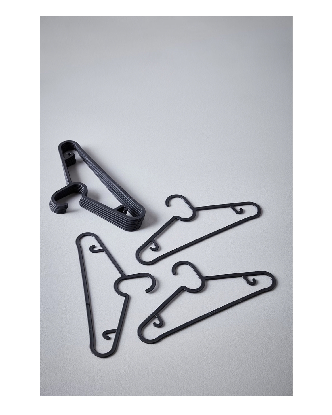 IKEA HANGERS black (50 available )