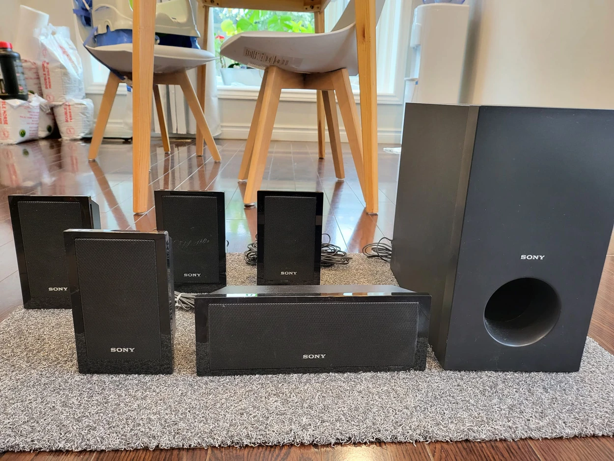 Home Theatre Speakers - photo 2