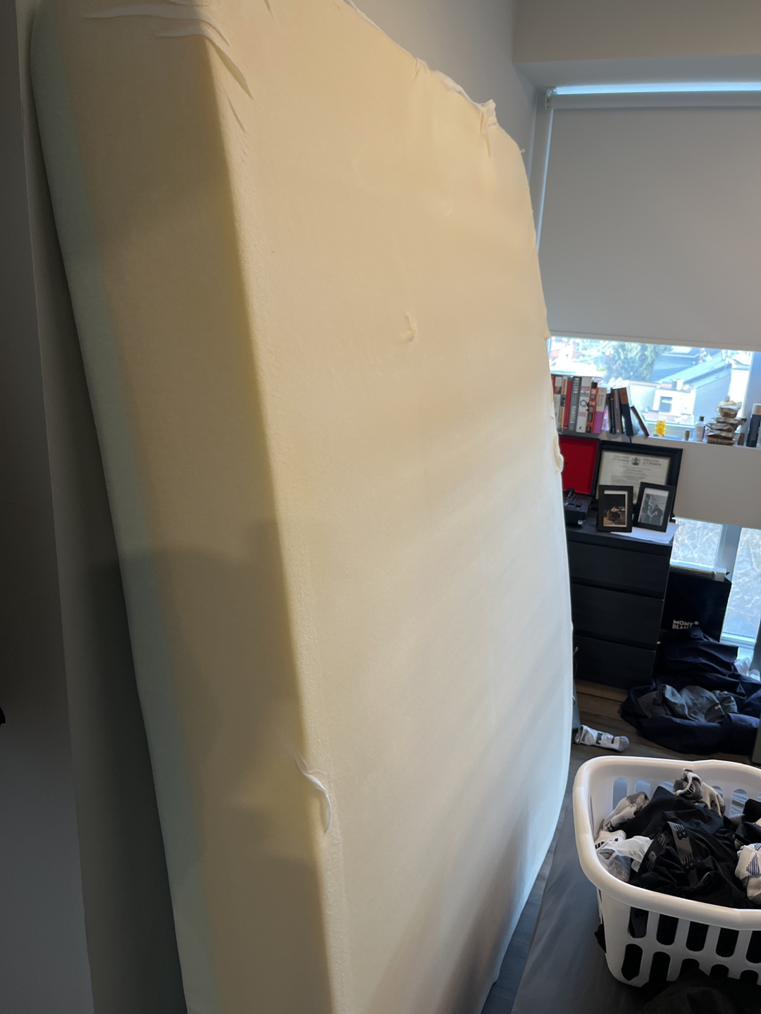 Zinus Memory Foam Queen Mattress - photo 2