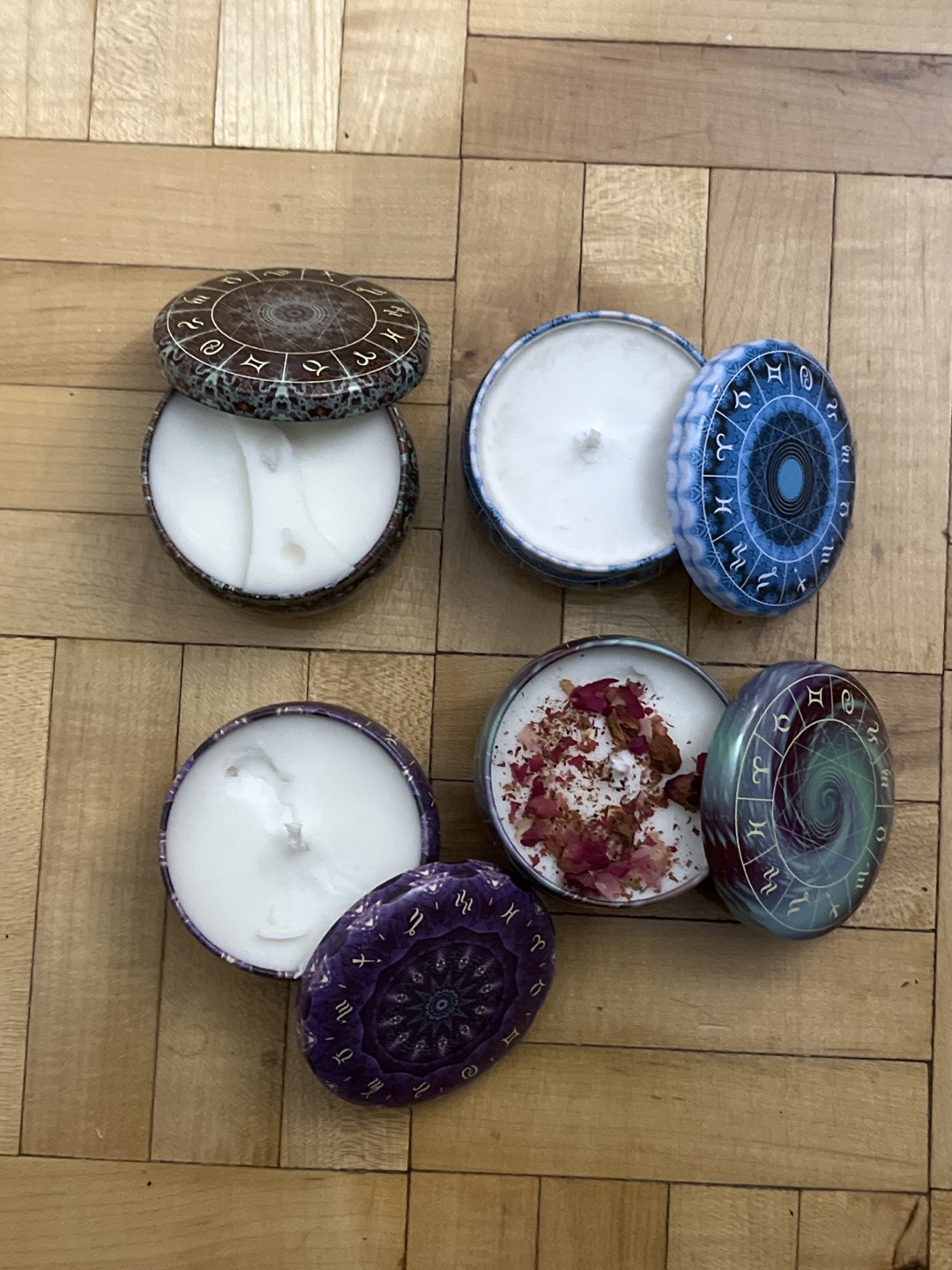 4 scented candles - photo 2