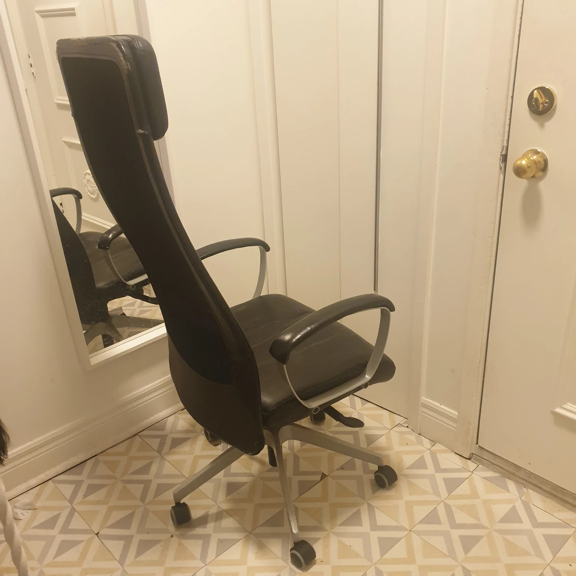 ikea office chair - photo 2