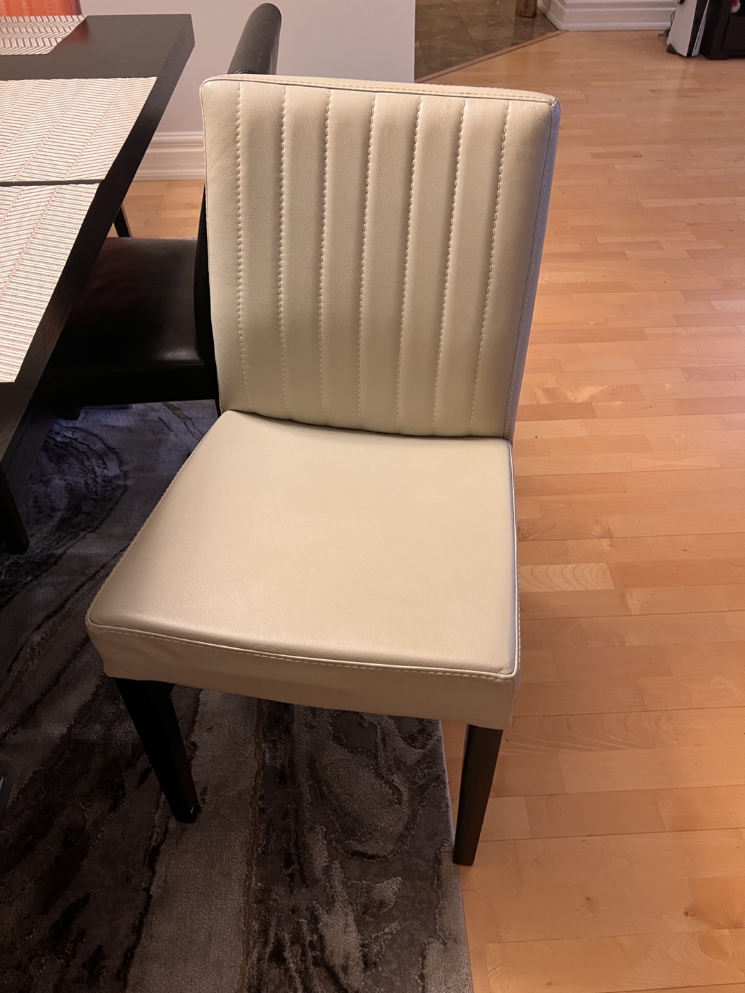 Designer Dining table & set of 6 chairs - photo 4