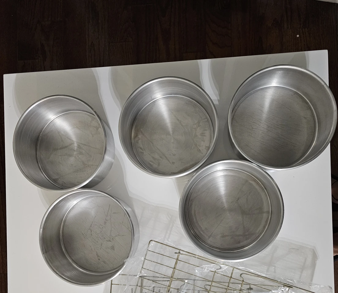 Baking pans thumbnail