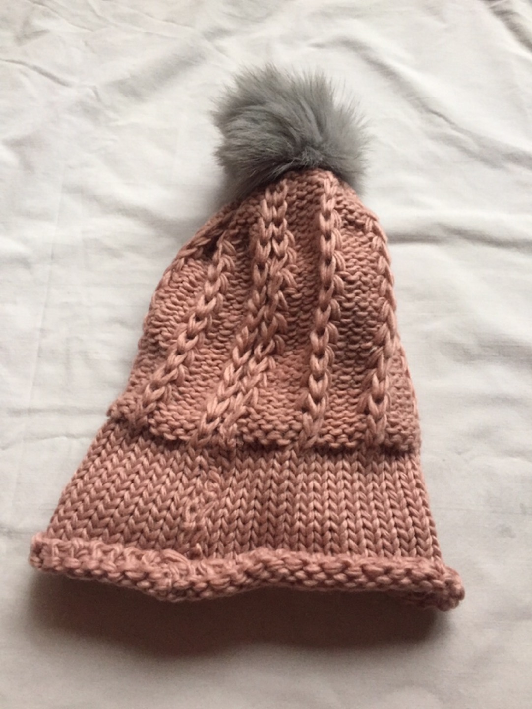 United Colors of Benetton winter hat new thumbnail