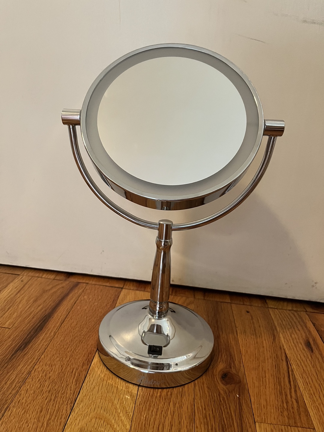 Wireless LED Table Mirror - photo 2